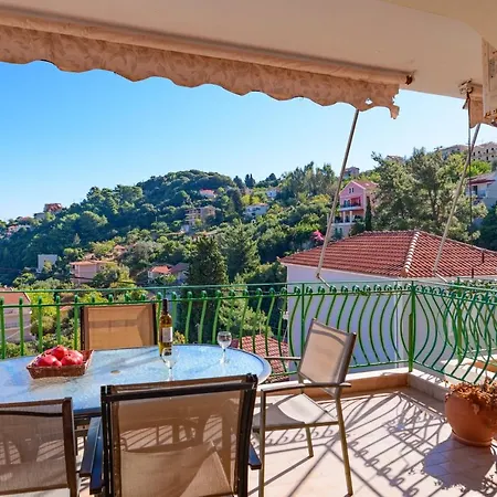 Apartament Golden Flower's