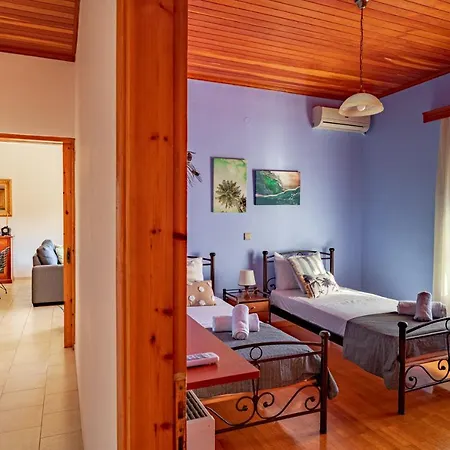 Golden Flower's Poros (Kefalonia)