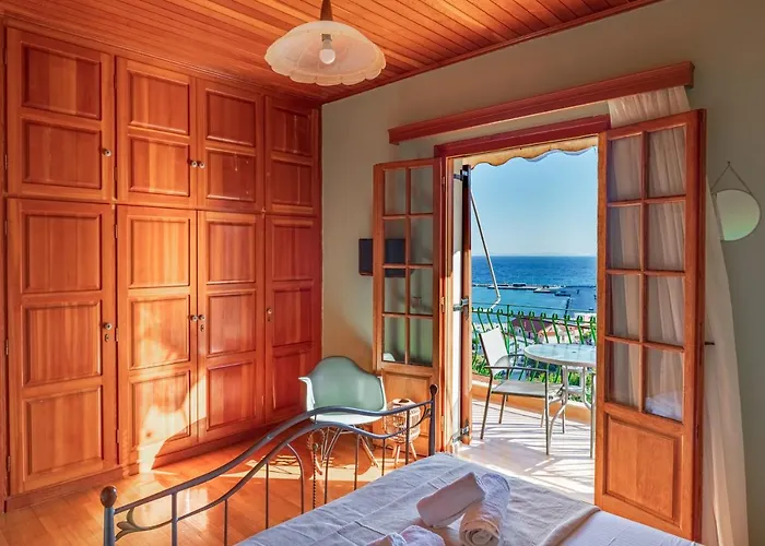 Golden Flower's Appartamento Poros (Kefalonia)