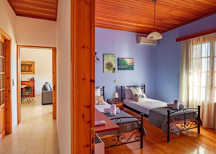 Golden Flower's Poros (Kefalonia)